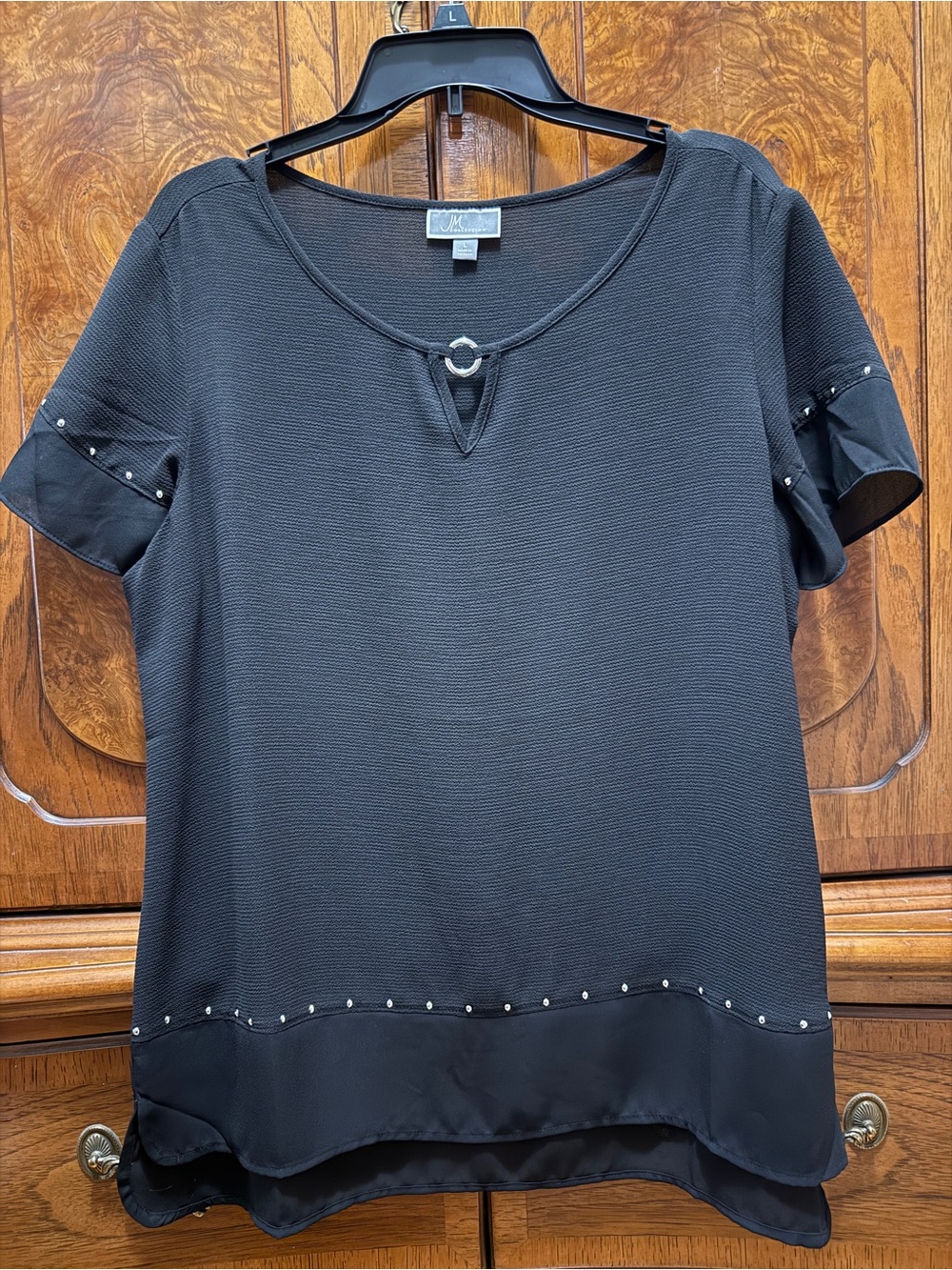 JM Collection Woman’s dress shirt, black with studs size large